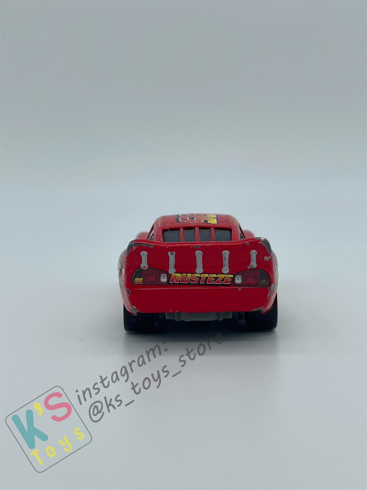 PRE-OWNED / LOOSE DISNEY PIXAR CARS - "RUST-EZE LIGHTNING MCQUEEN" CARS 3 SERIES - PLAYED CONDITION