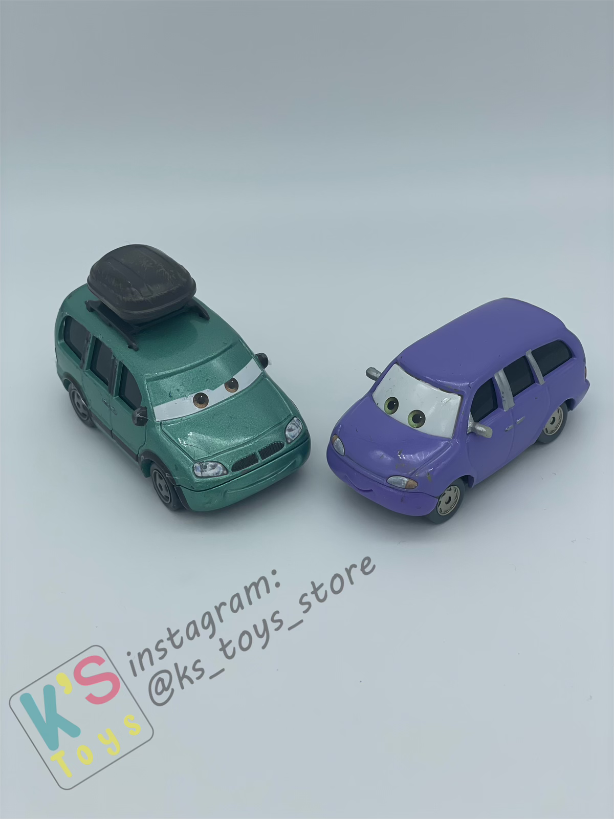 PRE-OWNED / LOOSE DISNEY PIXAR CARS - "MINNY AND VAN" CARS 3 SERIES - GOOD CONDITION