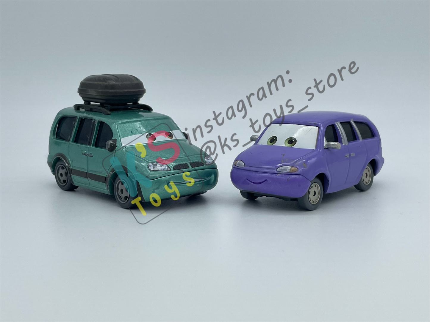 PRE-OWNED / LOOSE DISNEY PIXAR CARS - "MINNY AND VAN" CARS 3 SERIES - GOOD CONDITION