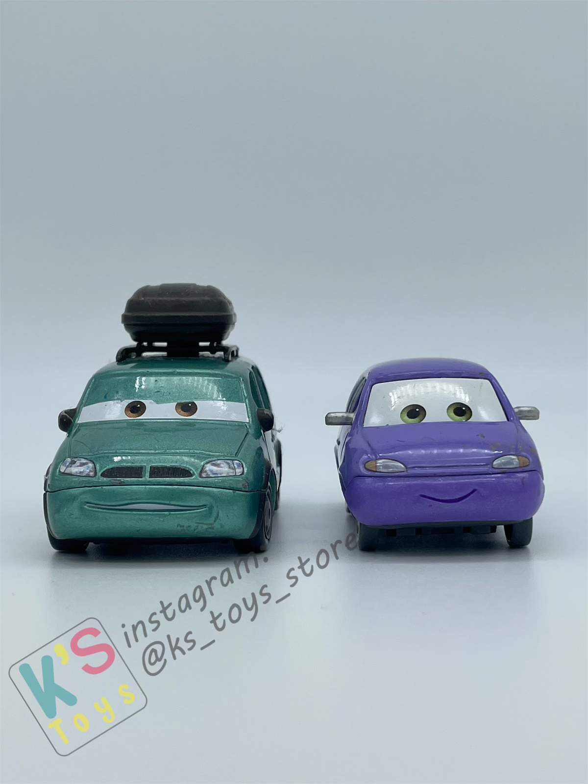 PRE-OWNED / LOOSE DISNEY PIXAR CARS - "MINNY AND VAN" CARS 3 SERIES - GOOD CONDITION