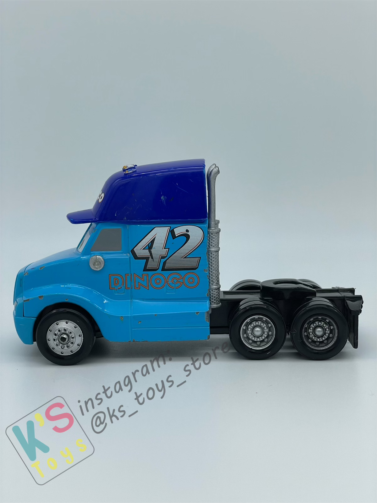 PRE-OWNED / LOOSE DISNEY PIXAR CARS - HAULENA FECHO (CAL WEATHERS' HAULER WITHOUT TRAILER) - PLAYED CONDITION