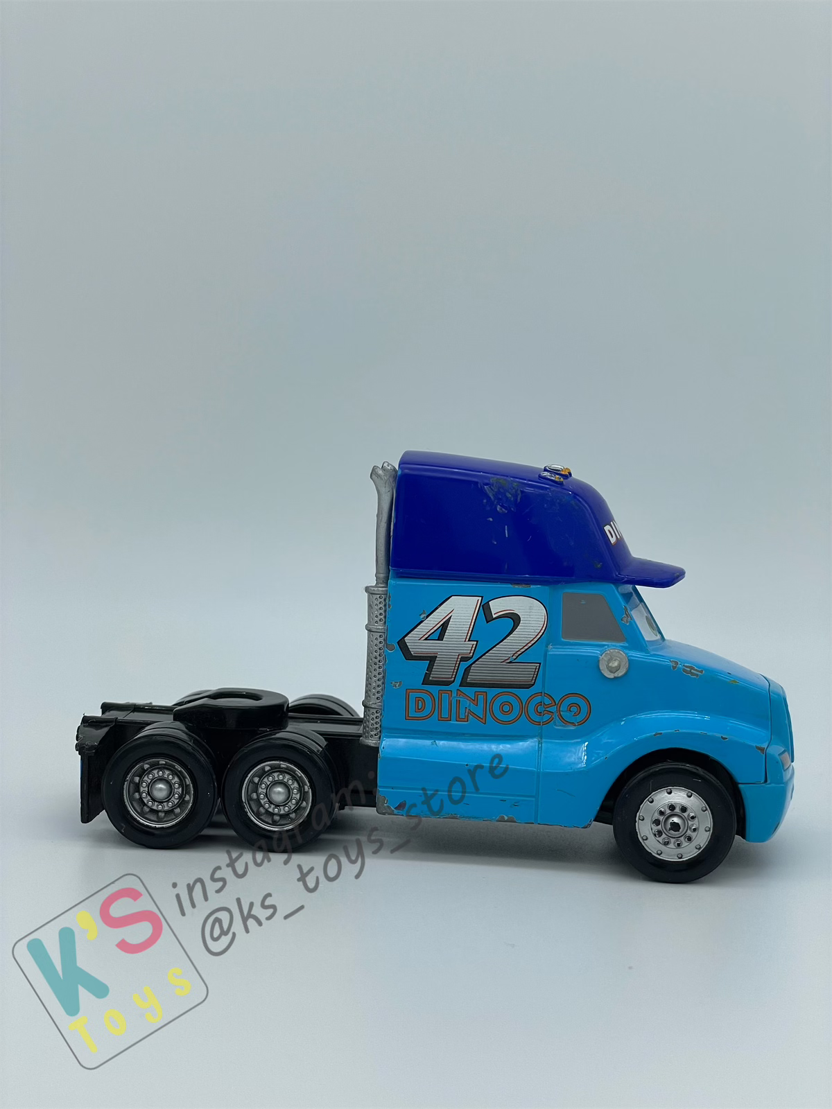 PRE-OWNED / LOOSE DISNEY PIXAR CARS - HAULENA FECHO (CAL WEATHERS' HAULER WITHOUT TRAILER) - PLAYED CONDITION