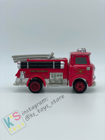 PRE-OWNED / LOOSE DISNEY PIXAR CARS - RED FIRE TRUCK - PLAYED CONDITION