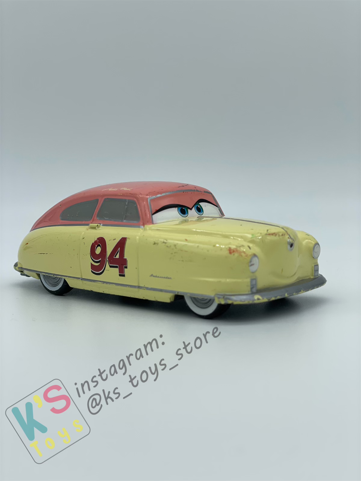 PRE-OWNED / LOOSE DISNEY PIXAR CARS - LOUISE NASH DISNEY STORE 1:43 - PLAYED CONDITION