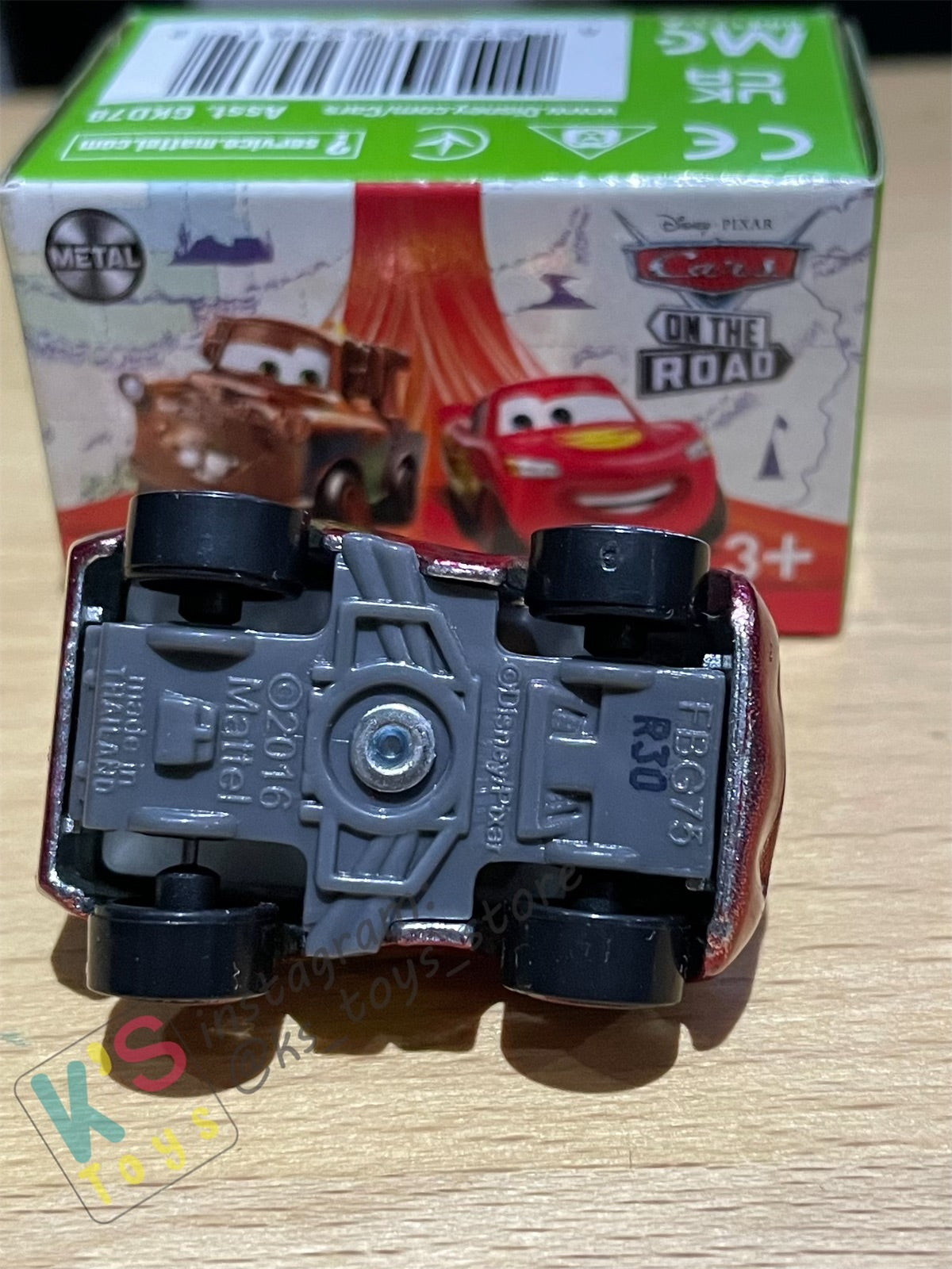 Mini Racers Pixar Disney Cars, 2022 Series 4 #39 METALLIC ROAD TRIP LIGHTNING MCQUEEN