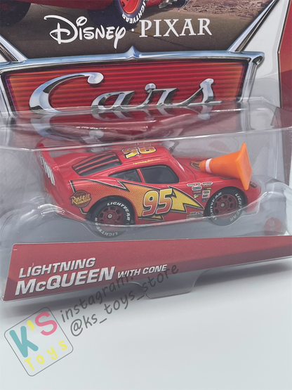 DISNEY PIXAR CARS BY MATTEL 1:55, LIGHTNING MCQUEEN WITH CONE - BNIP