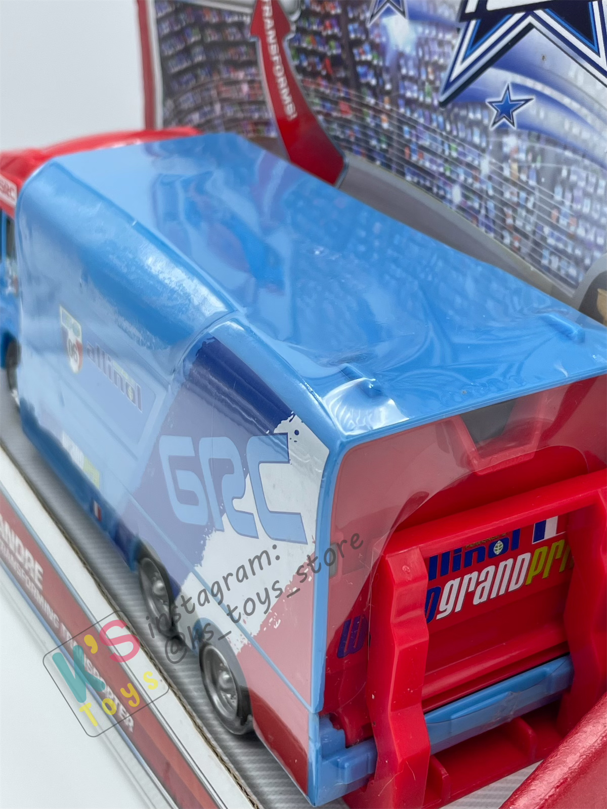 DISNEY PIXAR CARS BY MATTEL "ANDRE TRANSFORMING TRANSPORTER" STUNT RACERS SERIES - BNIP