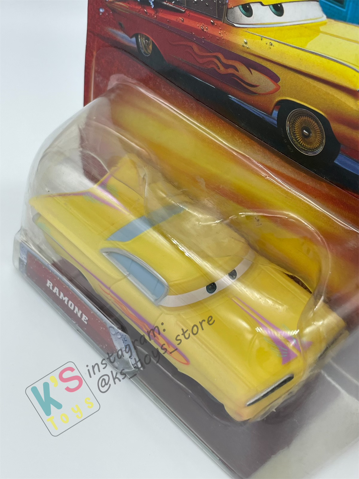 COLOR CHANGERS Disney Pixar Cars by MATTEL, RAMONE (RED/YELLOW) - 2 PAINT JOBS IN 1 - BNIP
