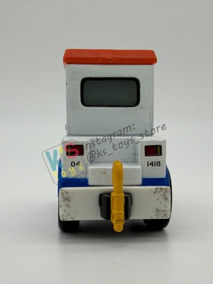 PRE-OWNED / LOOSE DISNEY PIXAR CARS - "M. FENDERICKSON" YE LEFT TURN IN SERIES - NEAR MINT CONDITION - READ DESCRIPTION!!!!!!