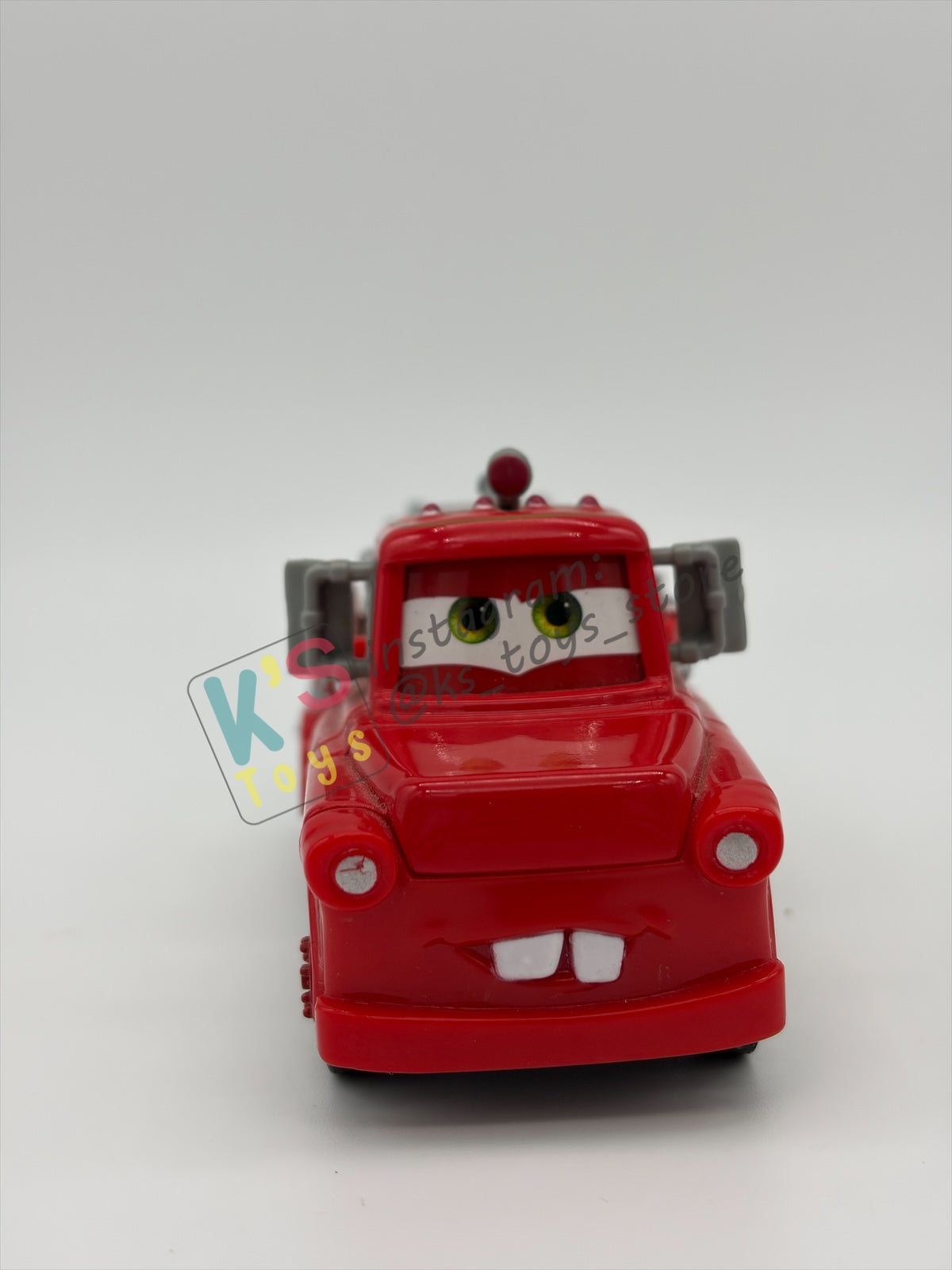 PRE-OWNED / LOOSE DISNEY PIXAR CARS - "RESCUE SQUAD MATER" - RESCUE SQUAD MATER SERIES - NEAR MINT CONDITION READ DESCRIPTION!!