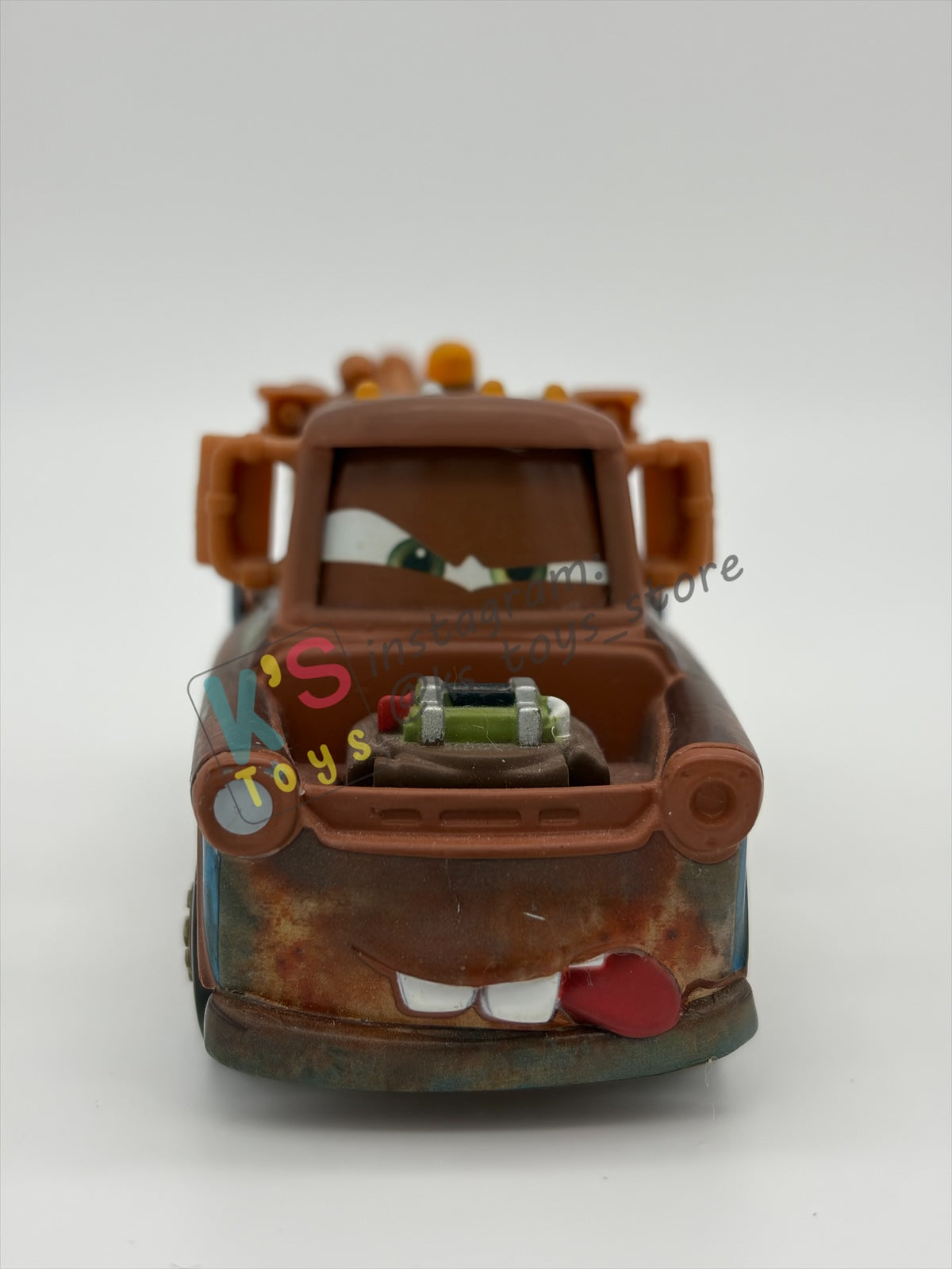 PRE-OWNED / LOOSE DISNEY PIXAR CARS 1:55 BY MATTEL - "FIGHTING FACE MATER" - NEAR MINT CONDITION