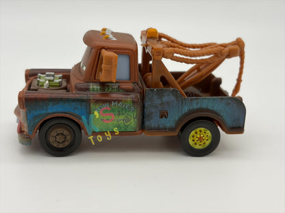 PRE-OWNED / LOOSE DISNEY PIXAR CARS 1:55 BY MATTEL - "FIGHTING FACE MATER" - NEAR MINT CONDITION