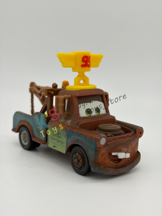 PRE-OWNED / LOOSE DISNEY PIXAR CARS 1:55 BY MATTEL - "TEAM 95 MATER" - NEAR MINT CONDITION