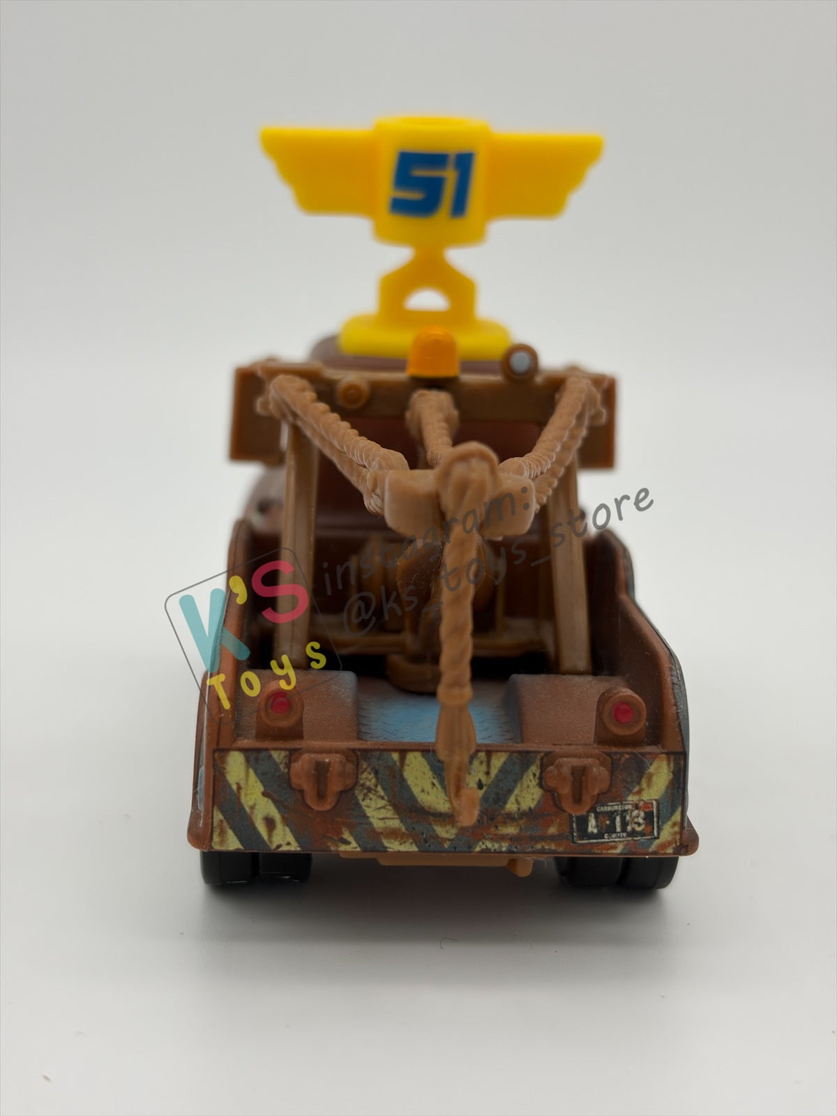 PRE-OWNED / LOOSE DISNEY PIXAR CARS 1:55 BY MATTEL - "TEAM 95 MATER" - NEAR MINT CONDITION