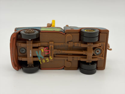 PRE-OWNED / LOOSE DISNEY PIXAR CARS 1:55 BY MATTEL - "TEAM 95 MATER" - NEAR MINT CONDITION