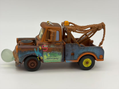PRE-OWNED / LOOSE DISNEY PIXAR CARS 1:55 BY MATTEL - "BLOWING BUBBLE MATER (LENTICULAR)" - NEAR MINT CONDITION
