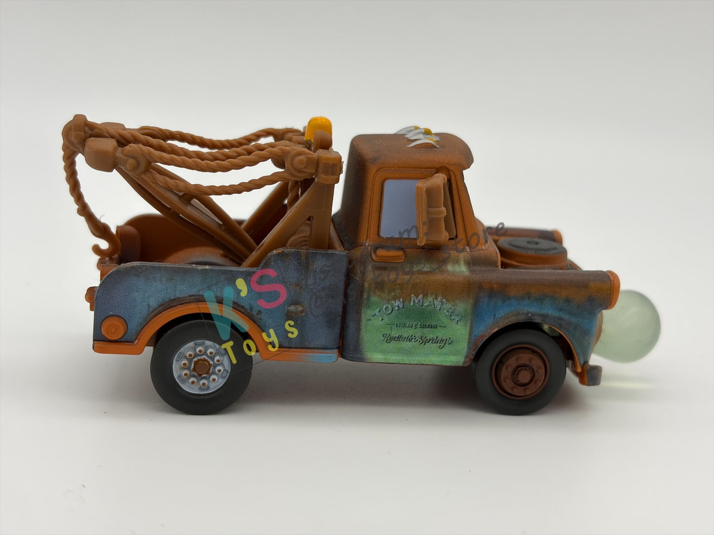 PRE-OWNED / LOOSE DISNEY PIXAR CARS 1:55 BY MATTEL - "BLOWING BUBBLE MATER (LENTICULAR)" - NEAR MINT CONDITION