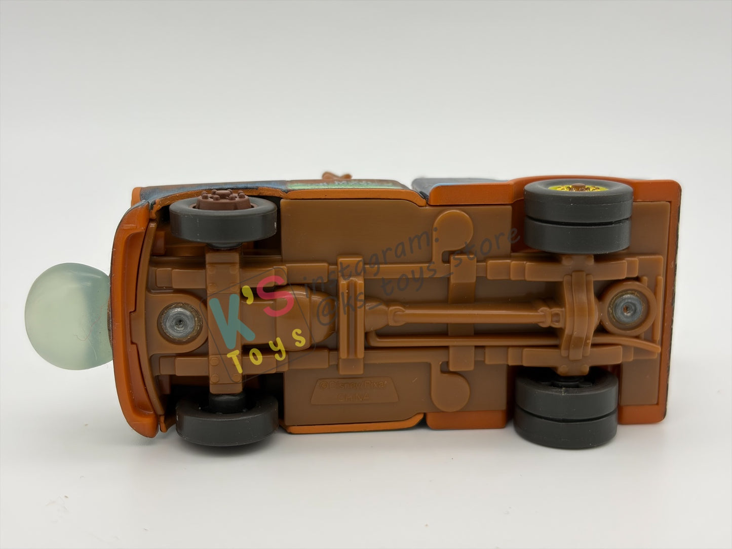 PRE-OWNED / LOOSE DISNEY PIXAR CARS 1:55 BY MATTEL - "BLOWING BUBBLE MATER (LENTICULAR)" - NEAR MINT CONDITION