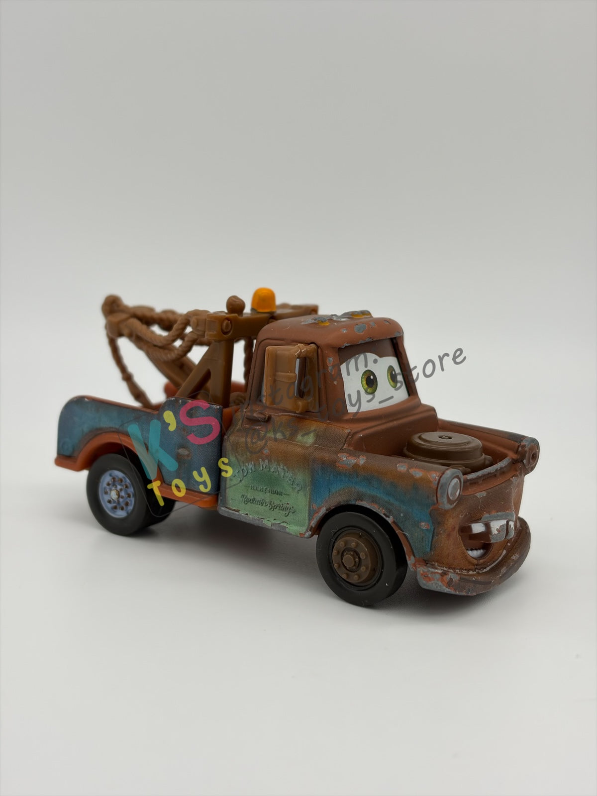 FREE ITEM!! PRE-OWNED / LOOSE DISNEY PIXAR CARS - "MATER" PLAYED CONDITION