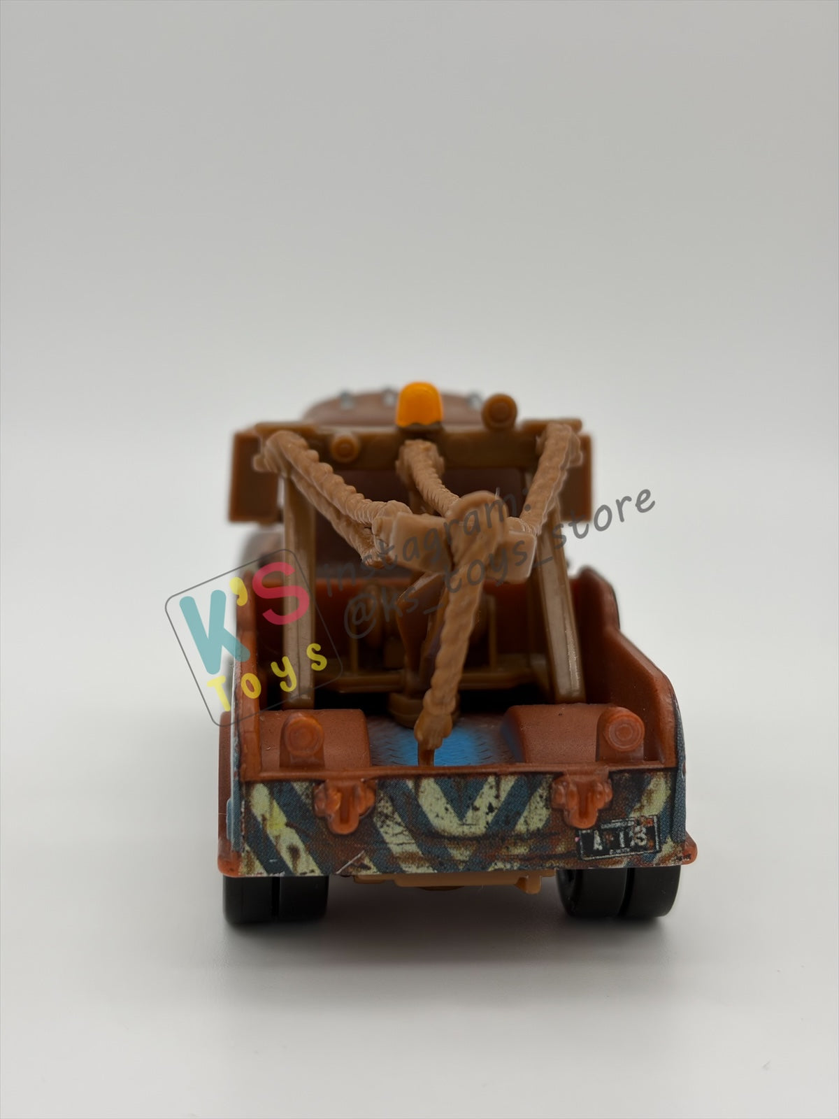 FREE ITEM!! PRE-OWNED / LOOSE DISNEY PIXAR CARS - "MATER" PLAYED CONDITION