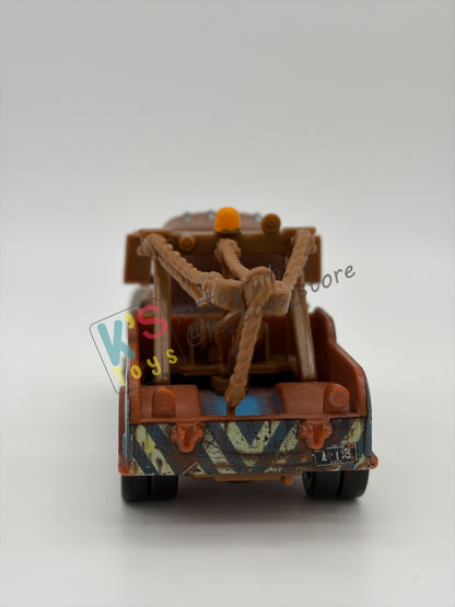FREE ITEM!! PRE-OWNED / LOOSE DISNEY PIXAR CARS - "MATER" PLAYED CONDITION