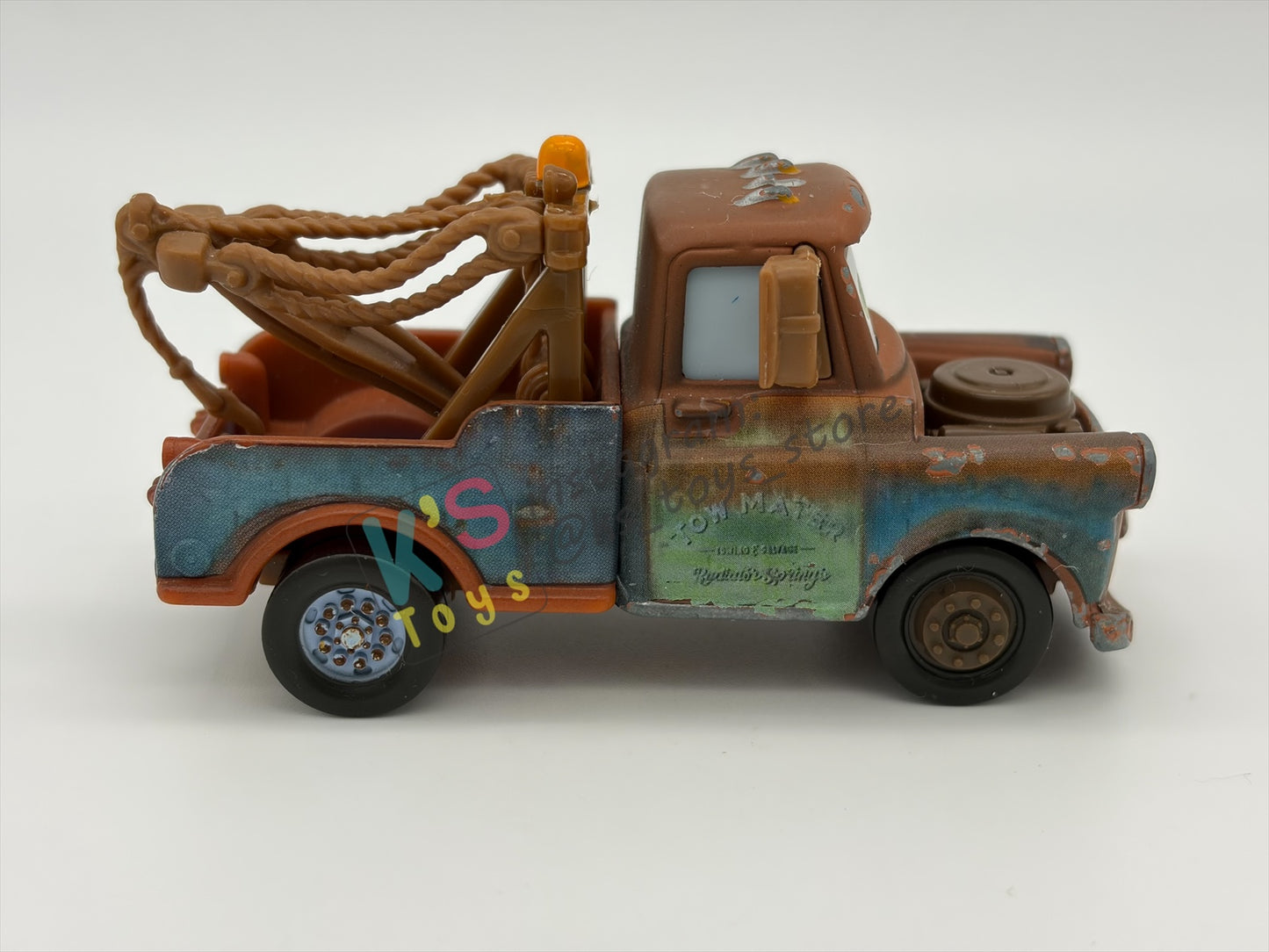 FREE ITEM!! PRE-OWNED / LOOSE DISNEY PIXAR CARS - "MATER" PLAYED CONDITION