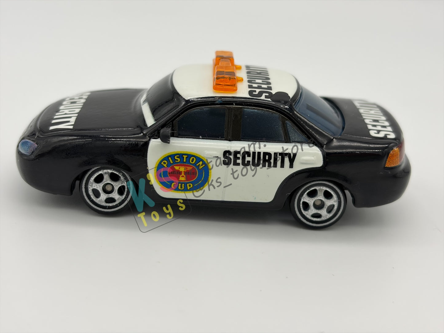 PRE-OWNED / LOOSE DISNEY PIXAR CARS BY MATTEL - "MARLON “CLUTCHES” MCKAY (UNIBODY VARIANT)" - CARS 3 SERIES - GOOD CONDITION - READ DESCRIPTION!!!!!!!!!!!