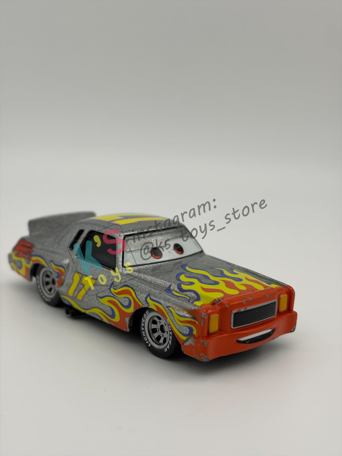 PRE-OWNED / LOOSE DISNEY PIXAR CARS BY MATTEL - "DARRELL CARTRIP” - CARS 3 SERIES - GOOD CONDITION - READ DESCRIPTION!!!!!!!!!!!