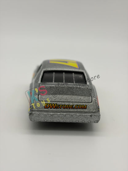 PRE-OWNED / LOOSE DISNEY PIXAR CARS BY MATTEL - "DARRELL CARTRIP” - CARS 3 SERIES - GOOD CONDITION - READ DESCRIPTION!!!!!!!!!!!