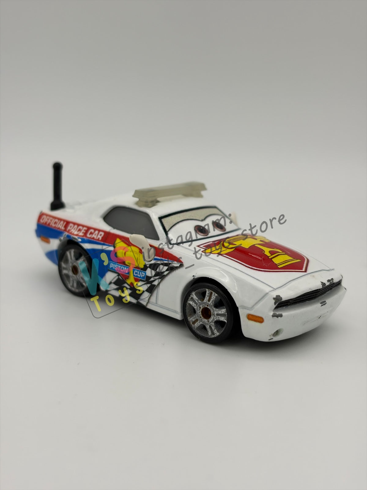 PRE-OWNED / LOOSE DISNEY PIXAR CARS BY MATTEL - "PAT TRAXSON" - CARS 3 SERIES - PLAYED CONDITION - READ DESCRIPTION!!!!!!!!!!!