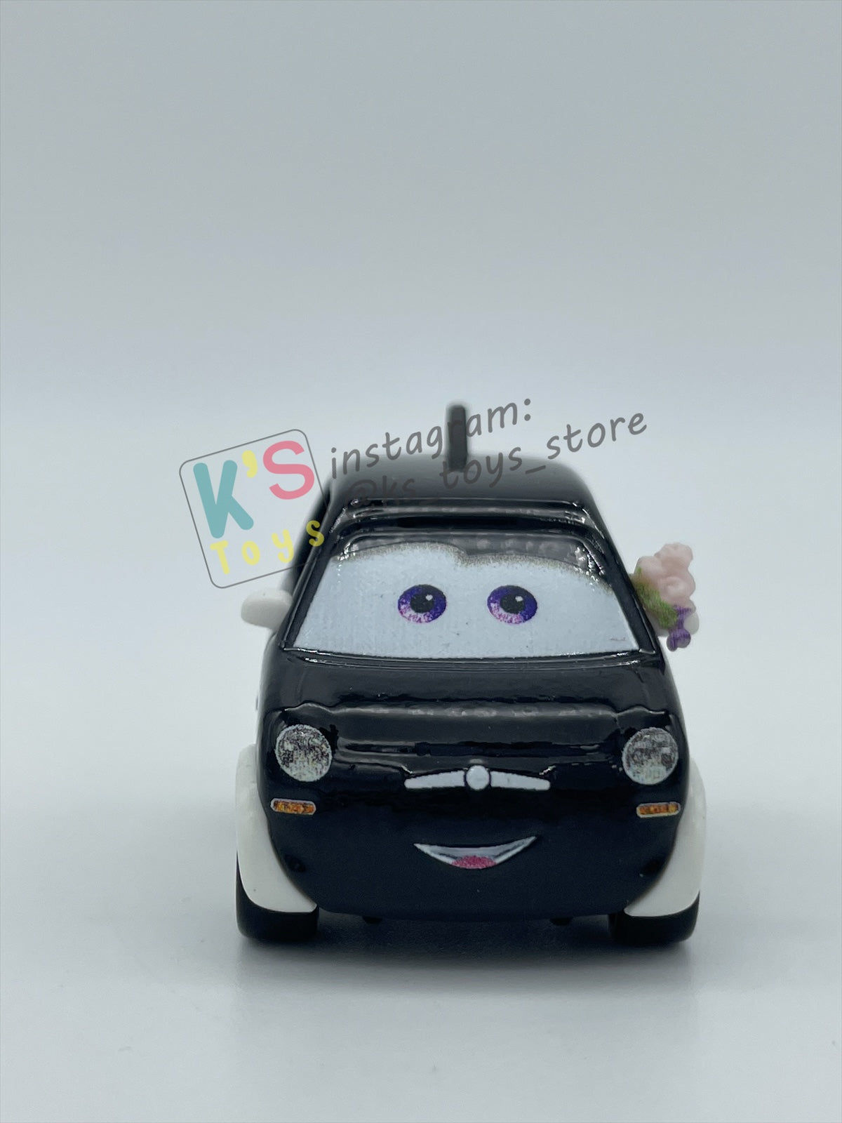 PRE-OWNED / LOOSE DISNEY PIXAR CARS 1:55 BY MATTEL - "MATEO" CARS ON THE ROAD GETTIN' HITCHED - MINT CONDITION