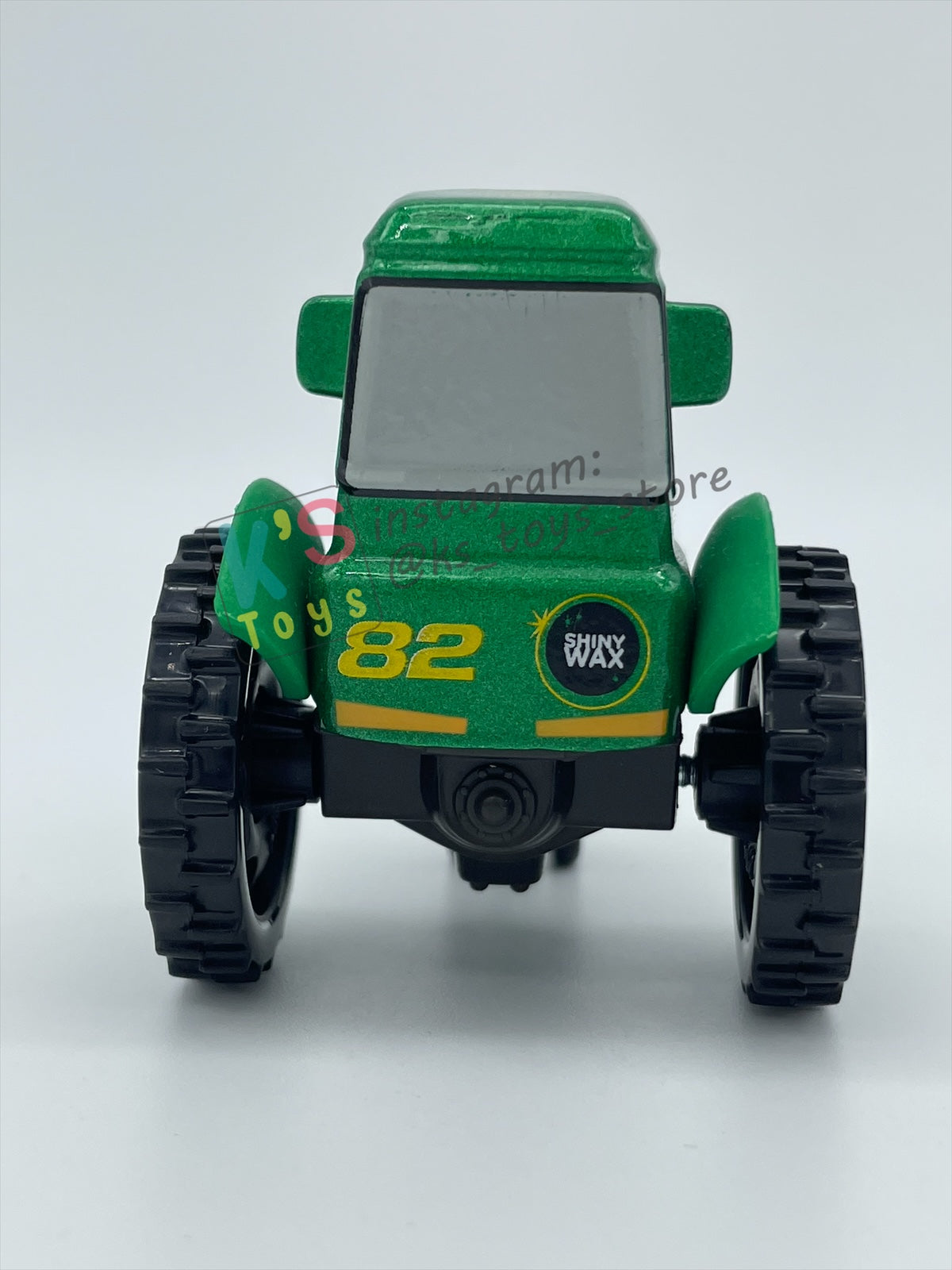 PRE-OWNED / LOOSE DISNEY PIXAR CARS 1:55 BY MATTEL - "SHINY WAX RACING TRACTOR" TRACTOR TRAINING SERIES - MINT CONDITION