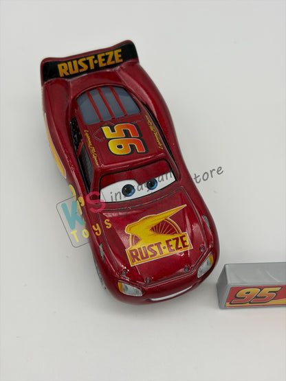 PRE-OWNED / LOOSE DISNEY PIXAR CARS 1:55 BY MATTEL - "NASCAR LIGHTNING MCQUEEN METALLIC" NASCAR SERIES - NEAR MINT CONDITION