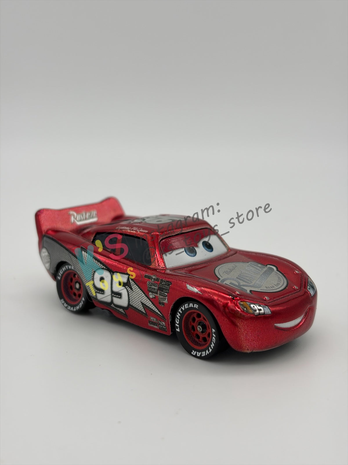 PRE-OWNED / LOOSE DISNEY PIXAR CARS 1:55 BY MATTEL - "RED RACING LIGHTNING MCQUEEN" RACING RED SERIES - NEAR MINT CONDITION
