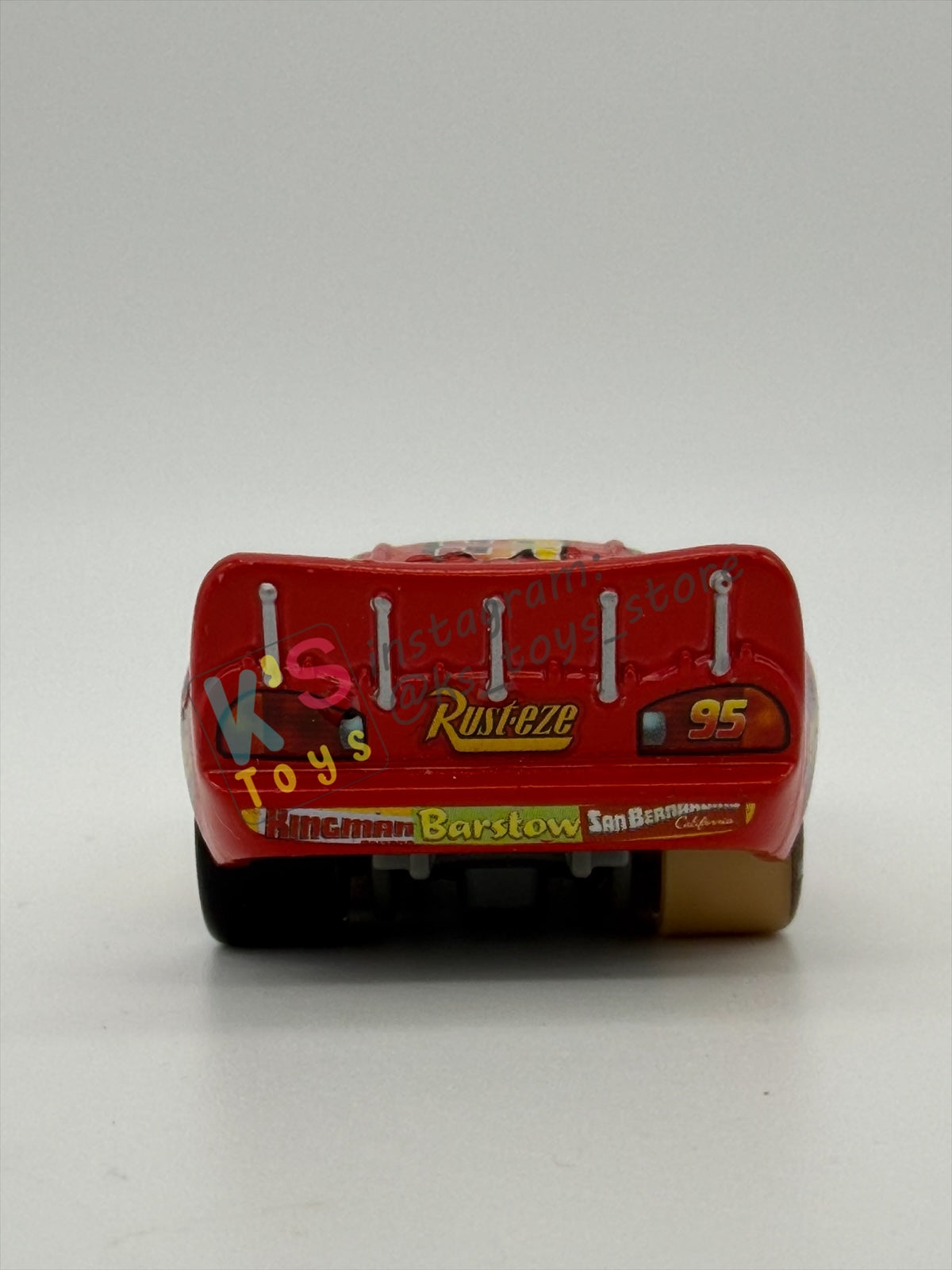 PRE-OWNED / LOOSE DISNEY PIXAR CARS 1:55 BY MATTEL - "PAINT MASK LIGHTNING MCQUEEN" LENTICULAR EYES SERIES - NEAR MINT CONDITION