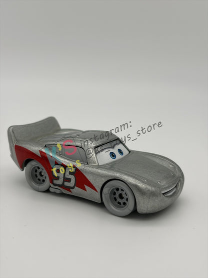 PRE-OWNED / LOOSE DISNEY PIXAR CARS 1:55 BY MATTEL - "DISNEY 100 YEAR SILVER LIGHTNING MCQUEEN" DISNEY 100 YEAR ANNIVERSARY SERIES - NEAR MINT CONDITION