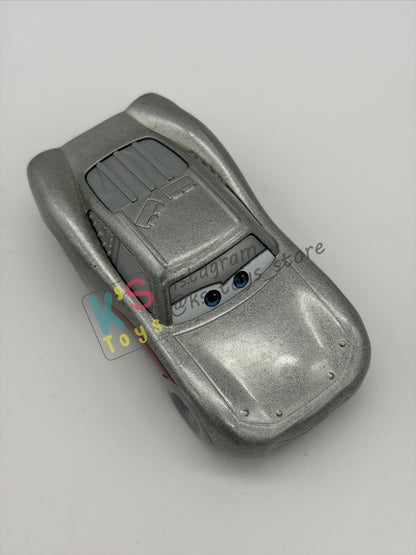PRE-OWNED / LOOSE DISNEY PIXAR CARS 1:55 BY MATTEL - "DISNEY 100 YEAR  CRUISING LIGHTNING MQUEEN SILVER" DISNEY 100 YEAR ANNIVERSARY SERIES - NEAR MINT CONDITION