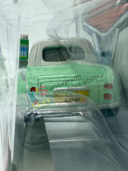DISNEY PIXAR CARS BY MATTEL, DENISE BEAM (UNIBODY) - RACE FANS SERIES - BNIP