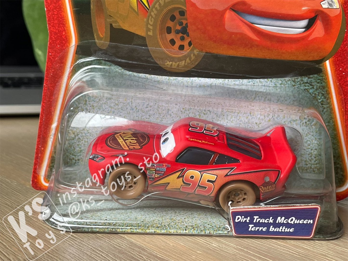 DISNEY PIXAR CARS "DIRT TRACK LIGHTNING MCQUEEN" SUPERCHARGED SERIES- BNIP