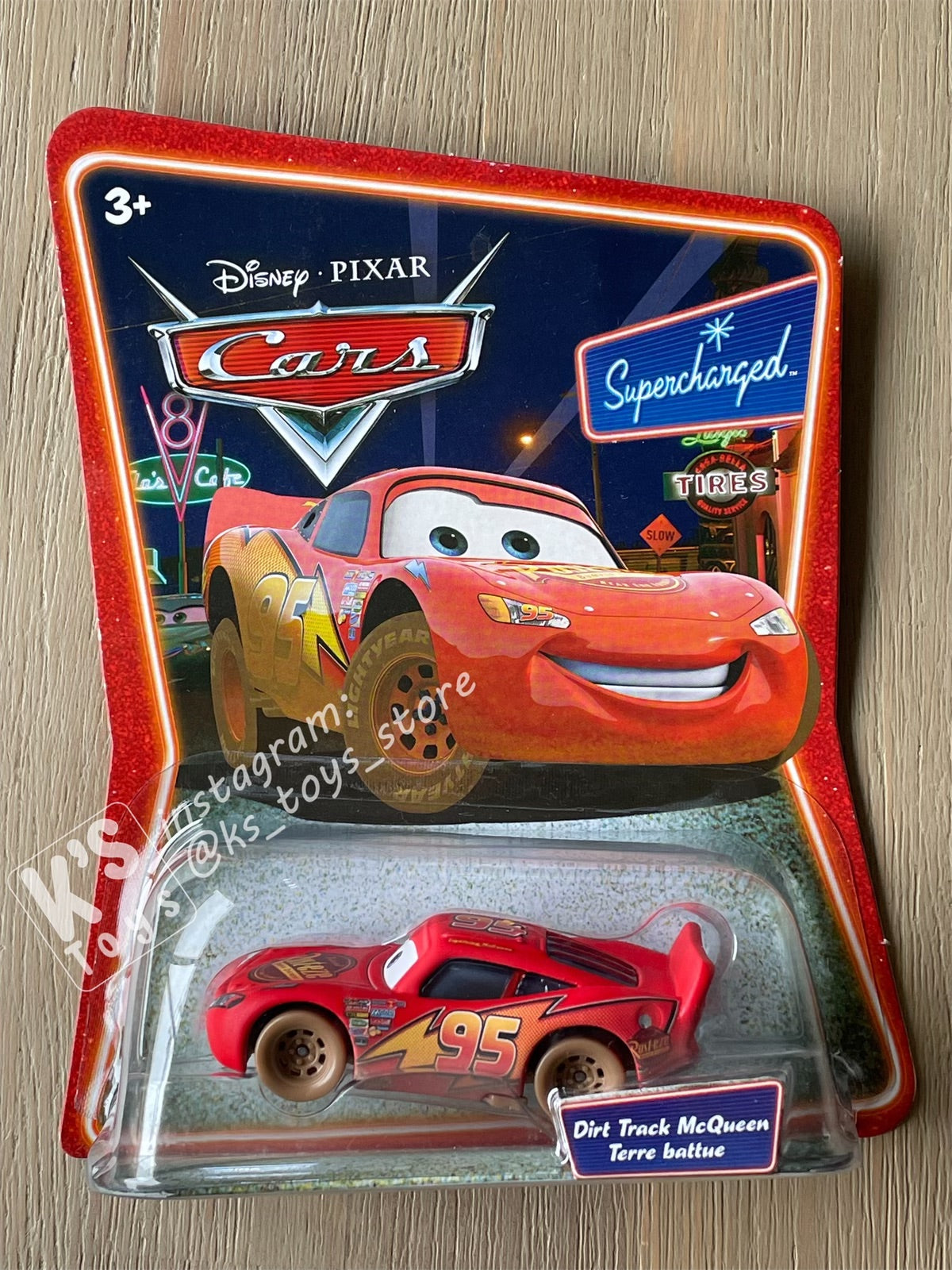 DISNEY PIXAR CARS "DIRT TRACK LIGHTNING MCQUEEN" SUPERCHARGED SERIES- BNIP