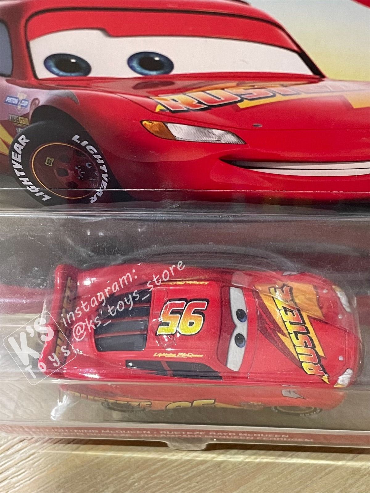 DISNEY PIXAR CARS "RUSTEZE LIGHTNING MCQUEEN" - BNIP