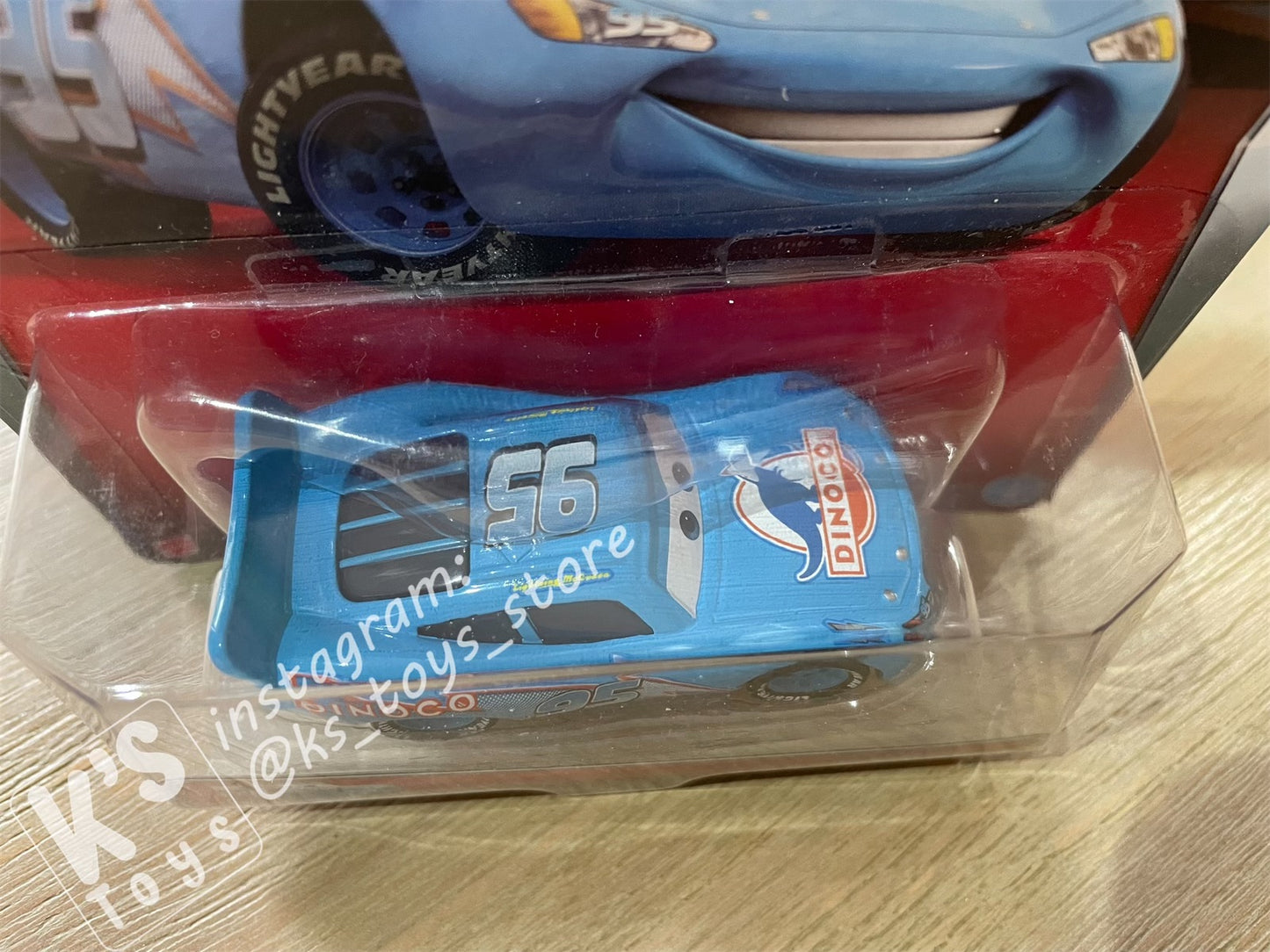 DISNEY PIXAR CARS "DINOCO LIGHTNING MCQUEEN" DINOCO 400 - BNIP