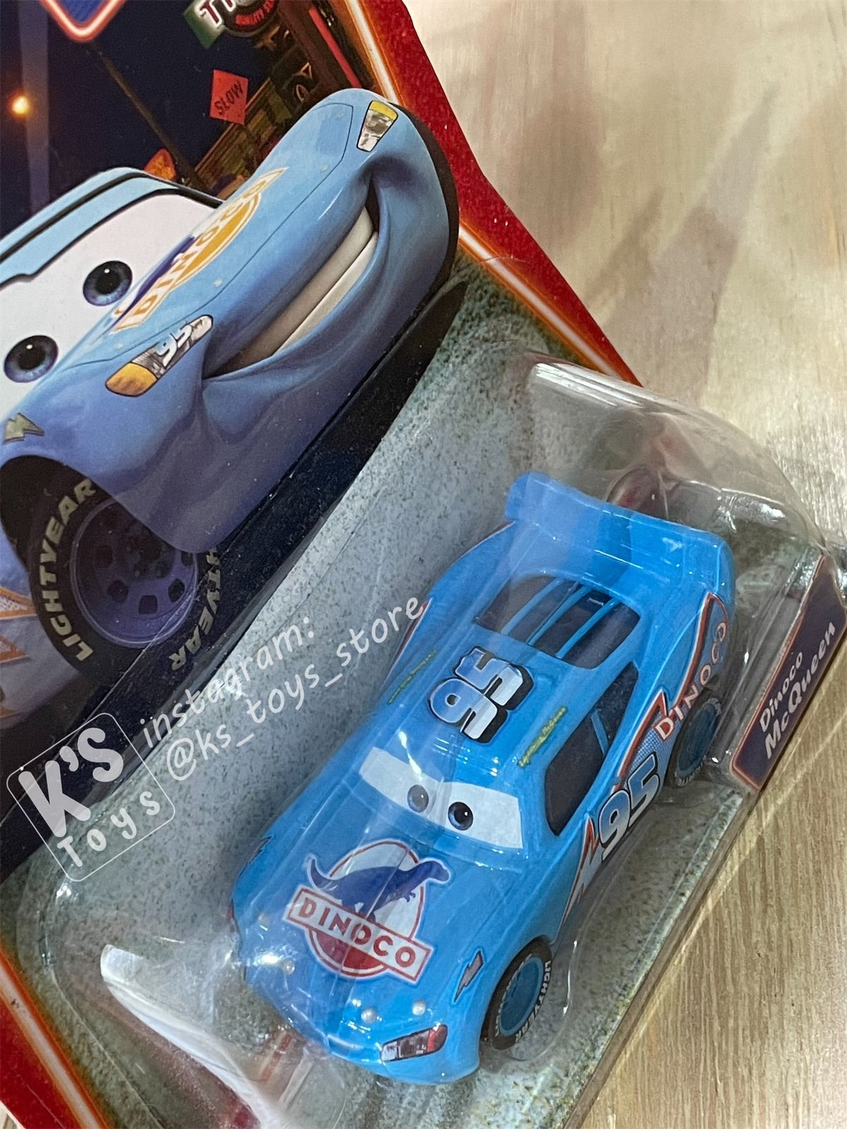 DISNEY PIXAR CARS "DINOCO LIGHTNING MCQUEEN" SUPERCHARGED - BNIP