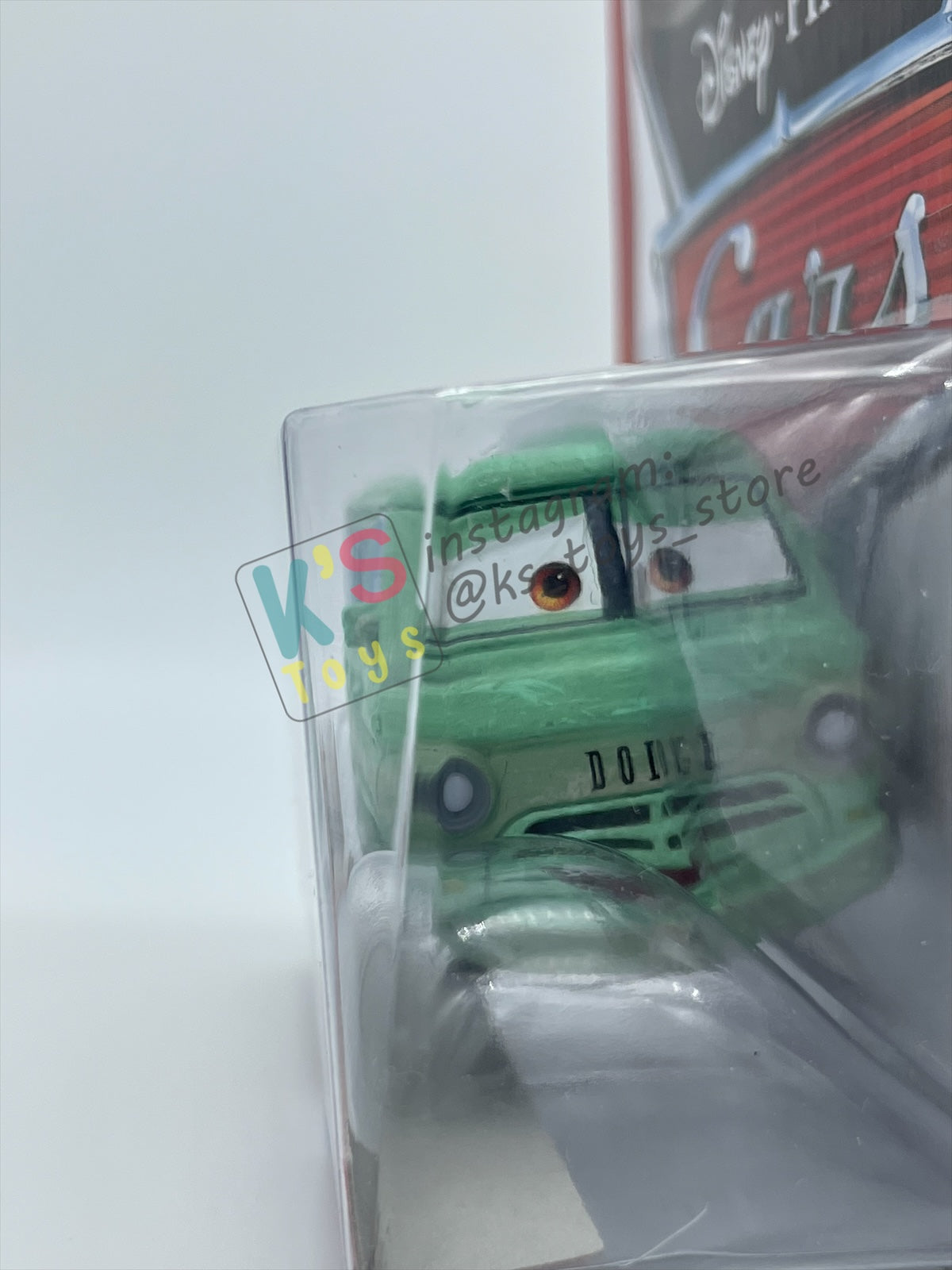 DISNEY PIXAR CARS BY MATTEL, "DUSTY RUST-EZE" - RUST-EZE RACING SERIES - BNIP