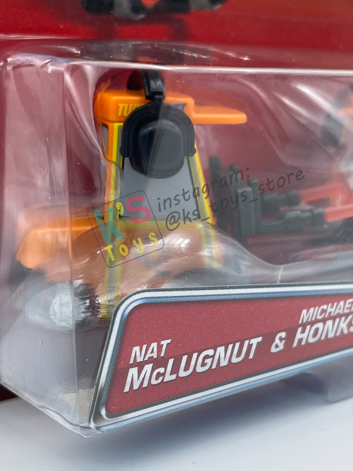 DISNEY PIXAR CARS BY MATTEL, "NAT MCLUGNUT AND MICHAEL HONKSEL" - AIRPORT ADVENTURE SERIES - BNIP