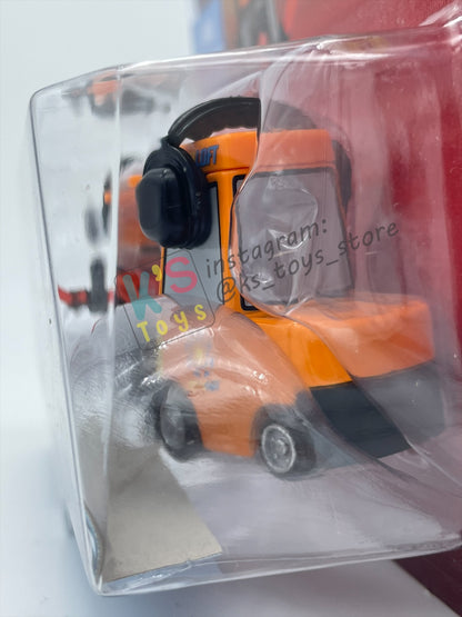 DISNEY PIXAR CARS BY MATTEL, "NAT MCLUGNUT AND MICHAEL HONKSEL" - AIRPORT ADVENTURE SERIES - BNIP