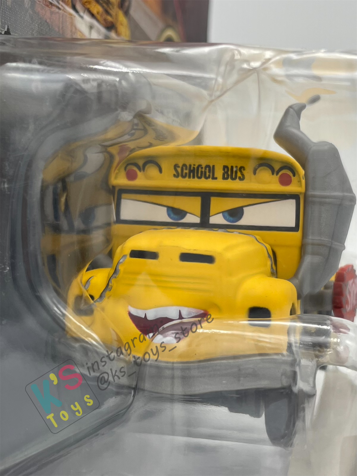 DELUXE DISNEY PIXAR CARS - MISS FRITTER - THUNDER HOLLOWS SERIES - BNIP
