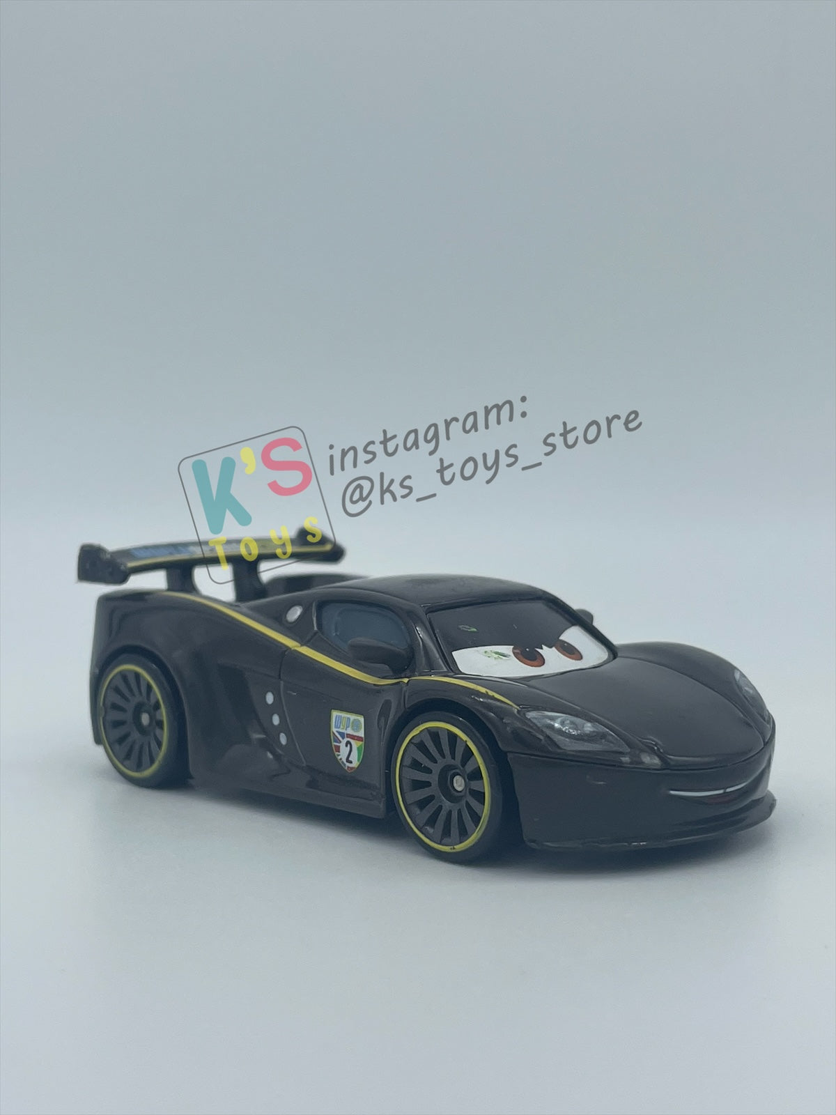 PRE-OWNED / LOOSE DISNEY PIXAR CARS BY MATTEL - "LEWIS HAMILTON" - CARS 2 SERIES - PLAYED WITH GOOD CONDITION - READ DESCRIPTION!!!!!!!!!!!