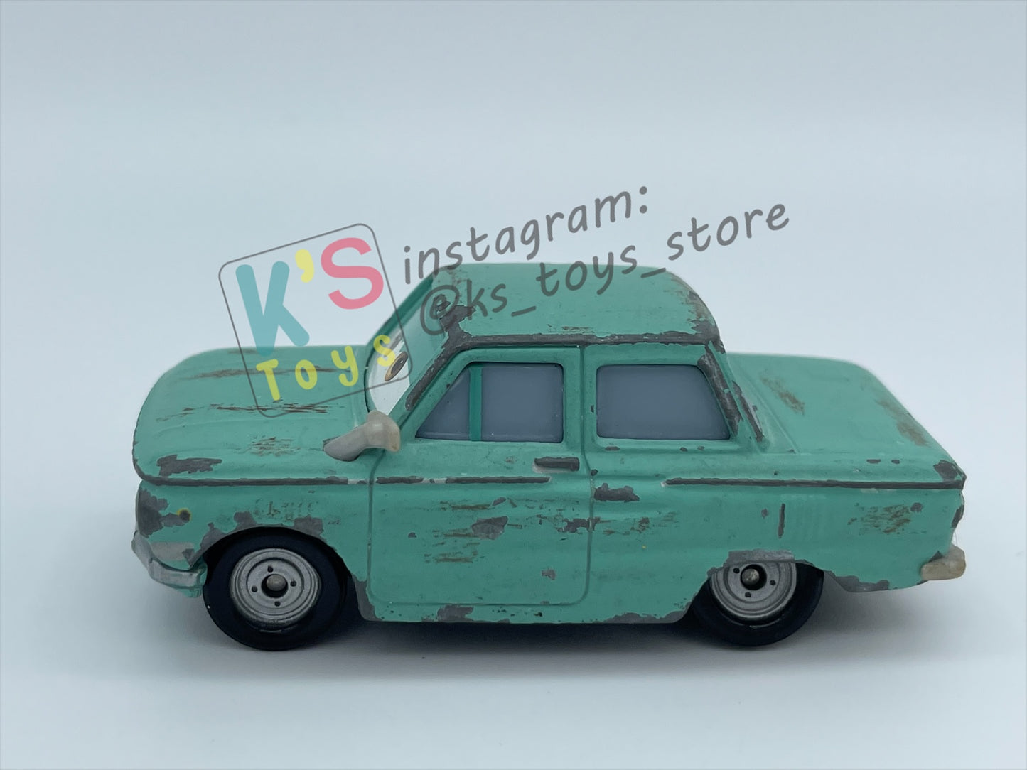 PRE-OWNED / LOOSE DISNEY PIXAR CARS BY MATTEL - "PETROV TRUNKOV" - CARS 2 SERIES - PLAYED WITH GOOD CONDITION - READ DESCRIPTION!!!!!!!!!!!