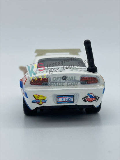 PRE-OWNED / LOOSE DISNEY PIXAR CARS BY MATTEL - "PAT TRAXSON" - CARS 3 SERIES - PLAYED WITH GOOD CONDITION - READ DESCRIPTION!!!!!!!!!!!